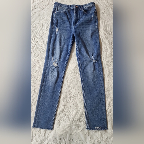 Zara Denim - Zara high rise jeans size 28